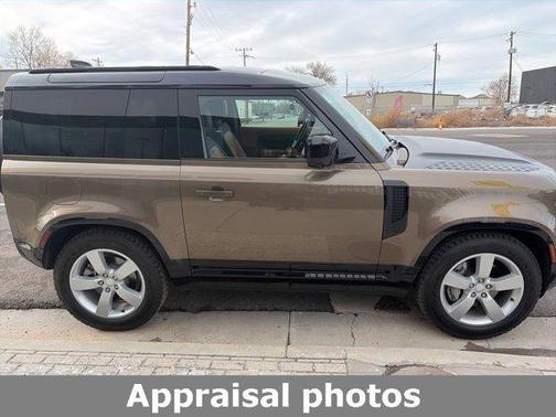 2024 Land Rover Defender P400 X-Dynamic SE