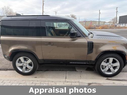 2024 Land Rover Defender P400 X-Dynamic SE