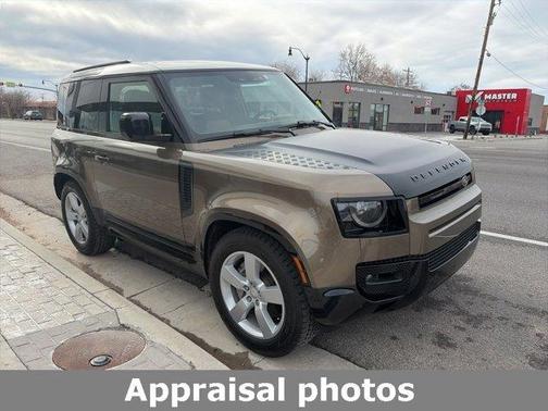 2024 Land Rover Defender P400 X-Dynamic SE