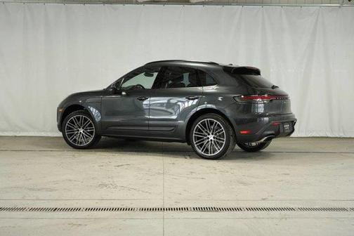 2025 Porsche Macan 