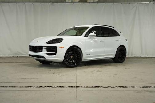 2026 Porsche Cayenne GTS