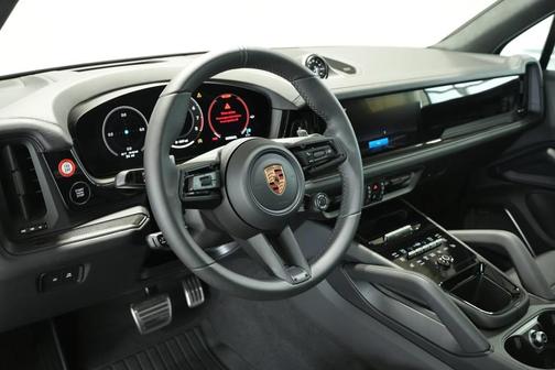 2026 Porsche Cayenne GTS
