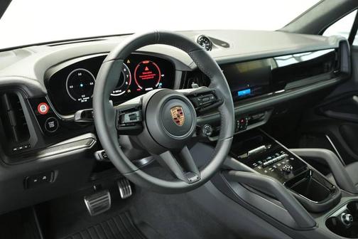 2026 Porsche Cayenne GTS