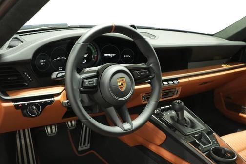 2024 Porsche 911 S/T