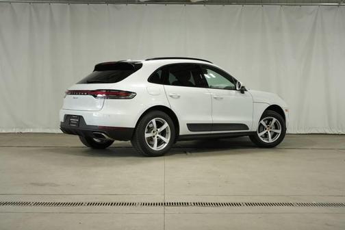 2021 Porsche Macan Base