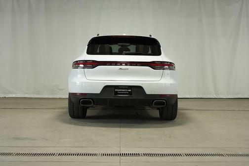 2021 Porsche Macan Base
