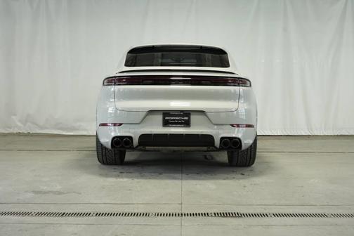 2024 Porsche Cayenne AWD