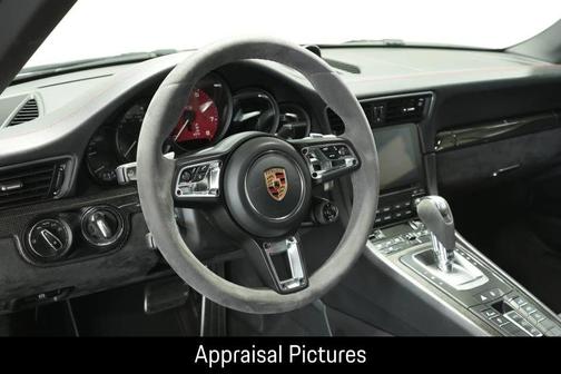 2018 Porsche 911 Carrera GTS