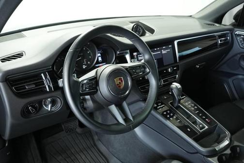 2024 Porsche Macan 