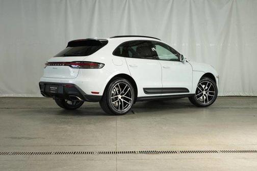 2025 Porsche Macan 
