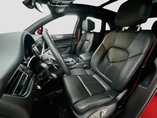 Carmine Red 2026 Porsche Macan