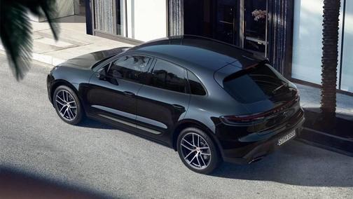 2025 Porsche Macan Base