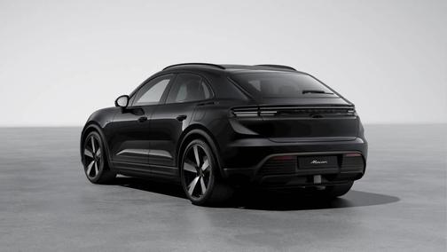 2026 Porsche Macan 4