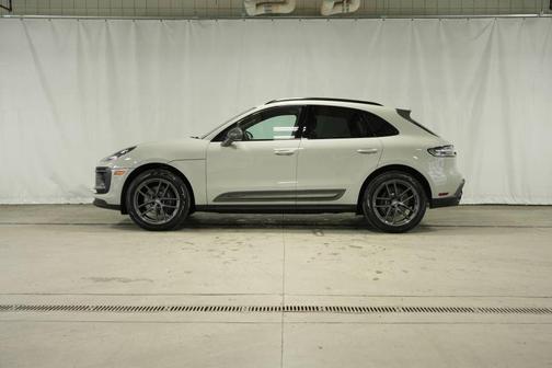 2026 Porsche Macan T
