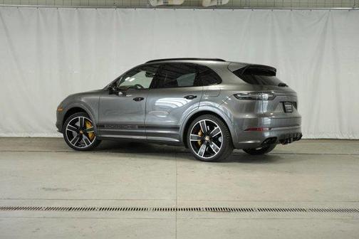 2020 Porsche Cayenne E-Hybrid Turbo S