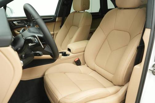 White 2026 Porsche Macan Base
