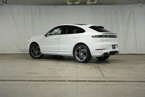2026 Porsche Cayenne AWD