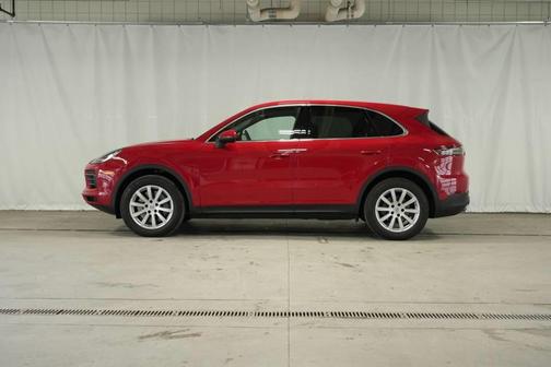 2022 Porsche Cayenne S