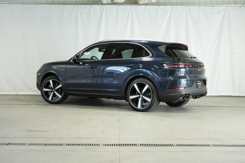 2024 Porsche Cayenne E-Hybrid AWD