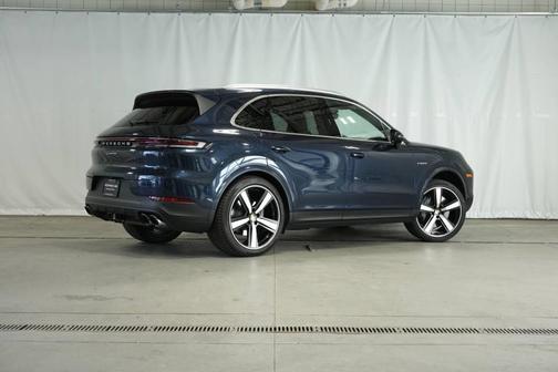 2024 Porsche Cayenne E-Hybrid AWD
