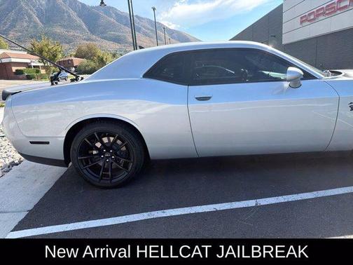 Triple Nickel Clearcoat 2023 Dodge Challenger SRT Hellcat
