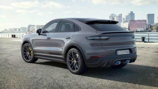 2022 Porsche Cayenne Turbo GT
