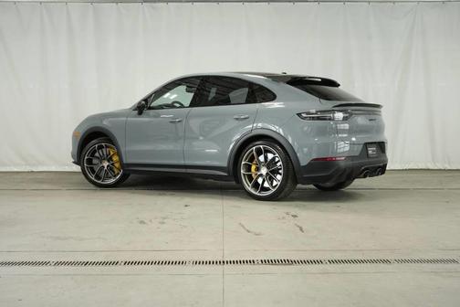 2022 Porsche Cayenne Turbo GT