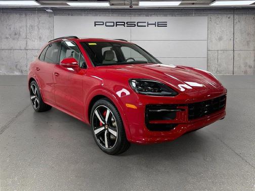 Carmine Red 2026 Porsche Cayenne S