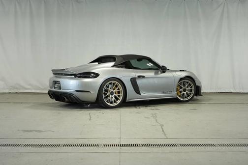 2024 Porsche 718 Spyder RS