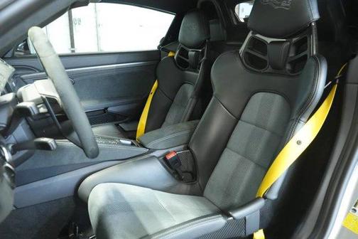 2024 Porsche 718 Spyder RS