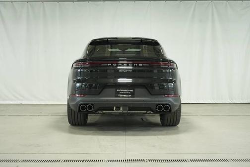 2024 Porsche Cayenne AWD