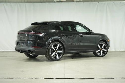 2024 Porsche Cayenne AWD