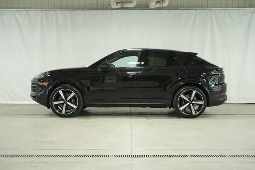 2024 Porsche Cayenne AWD