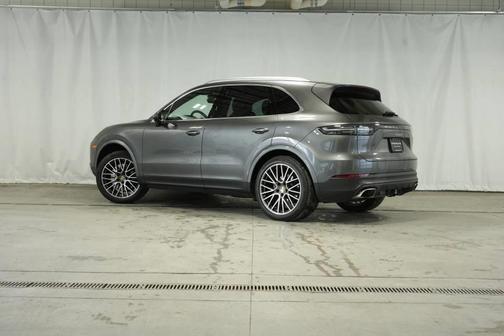 2023 Porsche Cayenne 