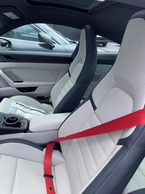 2025 Porsche 911 Carrera