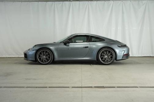 2025 Porsche 911 Carrera