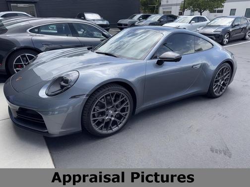 2025 Porsche 911 Carrera