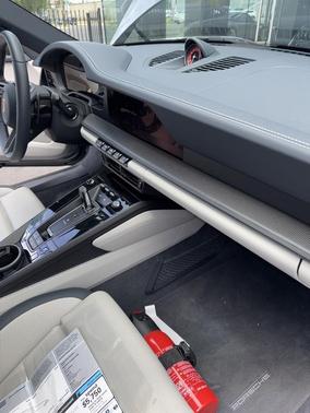 2025 Porsche 911 Carrera