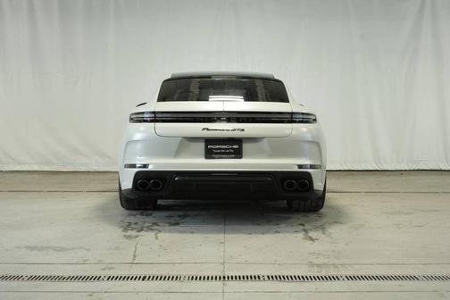 2025 Porsche Panamera GTS