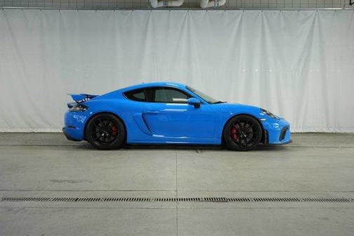 2022 Porsche 718 Cayman GT4