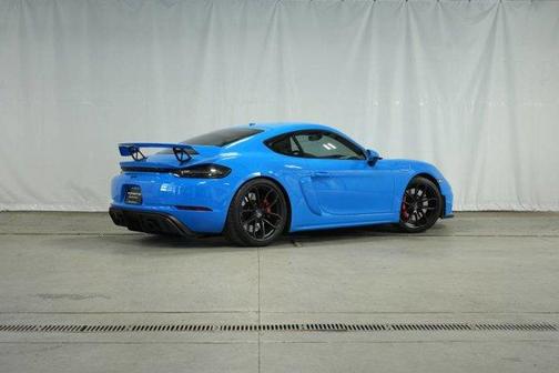 2022 Porsche 718 Cayman GT4