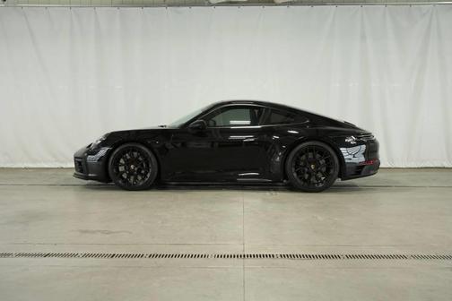 2023 Porsche 911 Carrera 4 GTS