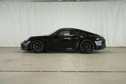 2023 Porsche 911 Carrera 4 GTS