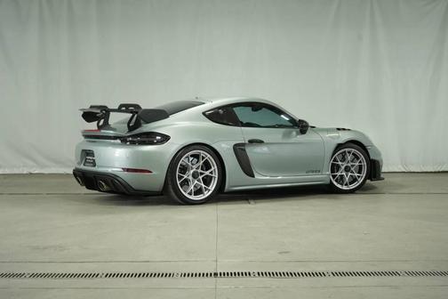 2024 Porsche 718 Cayman GT4 RS