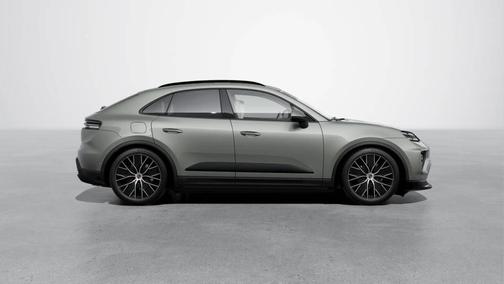 2026 Porsche Macan 4