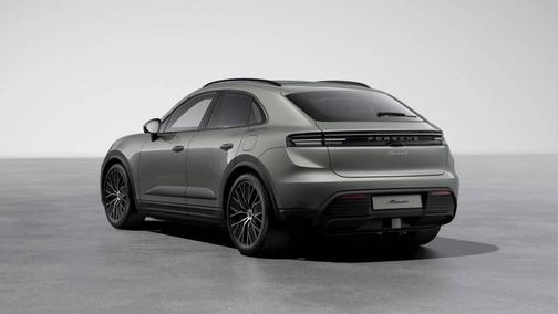 2026 Porsche Macan 4
