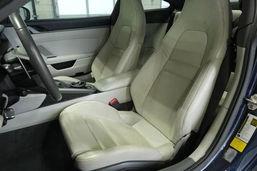 2020 Porsche 911 Carrera 4S