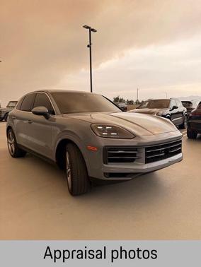 Arctic Grey 2024 Porsche Cayenne AWD