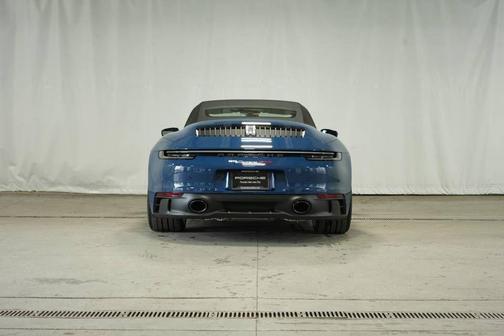 2023 Porsche 911 Carrera GTS