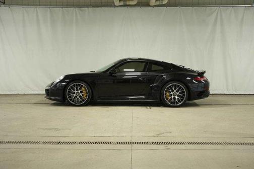 2014 Porsche 911 Turbo S